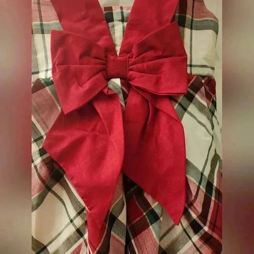 Festive dress - Picture 4 of 7